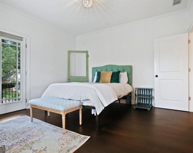 175 Sampson Street - Photo Thumbnail 12