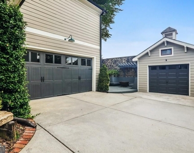 175 Sampson Street - Photo Thumbnail 24