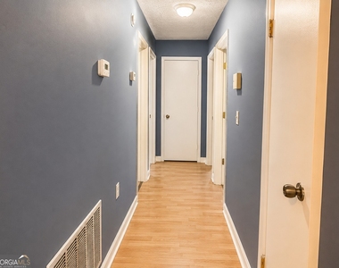 7055 Swift Street - Photo Thumbnail 5