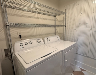 630 Woodward Avenue Se - Photo Thumbnail 15