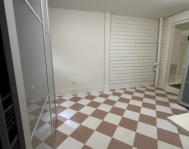 630 Woodward Avenue Se - Photo Thumbnail 16