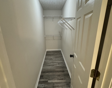 39 Royal Oaks Lane - Photo Thumbnail 4