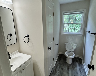 39 Royal Oaks Lane - Photo Thumbnail 8