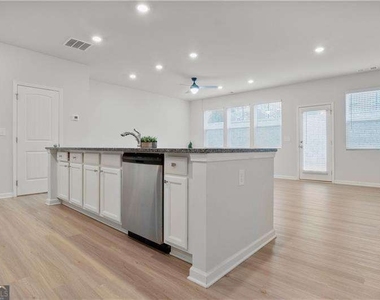 239 Turner Lane - Photo Thumbnail 2