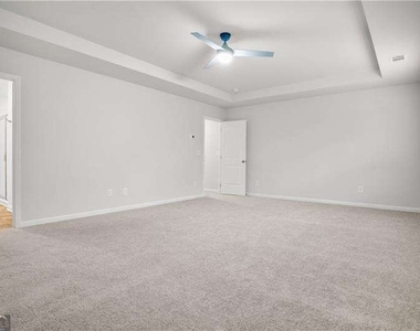 239 Turner Lane - Photo Thumbnail 13