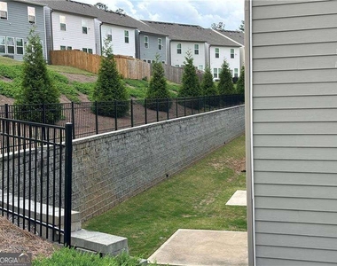 239 Turner Lane - Photo Thumbnail 27