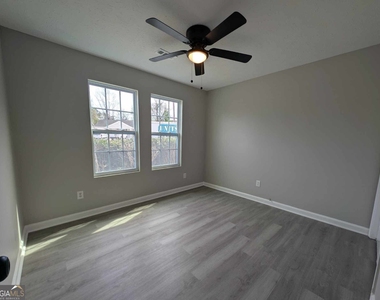 136 Tuscany Lane - Photo Thumbnail 11