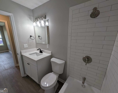 136 Tuscany Lane - Photo Thumbnail 10