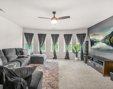 361 Traditions Lane - Photo Thumbnail 6
