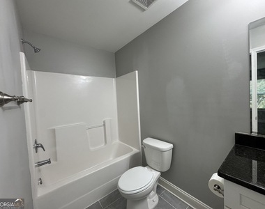 1270 Binghampton Circle - Photo Thumbnail 15