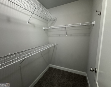 1270 Binghampton Circle - Photo Thumbnail 12