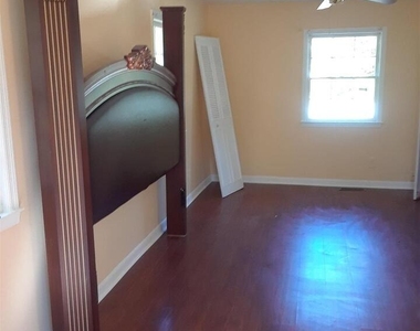 10527 Thrasher Road - Photo Thumbnail 12