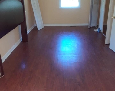 10527 Thrasher Road - Photo Thumbnail 10