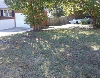 10527 Thrasher Road - Photo Thumbnail 1