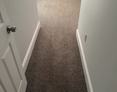 5035 Highland Hills Parkway Parkway - Photo Thumbnail 32