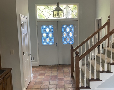 5035 Highland Hills Parkway Parkway - Photo Thumbnail 3