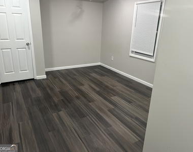 5035 Highland Hills Parkway Parkway - Photo Thumbnail 17