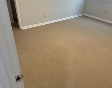 5035 Highland Hills Parkway Parkway - Photo Thumbnail 30