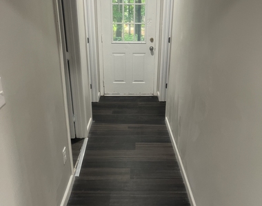 5035 Highland Hills Parkway Parkway - Photo Thumbnail 45