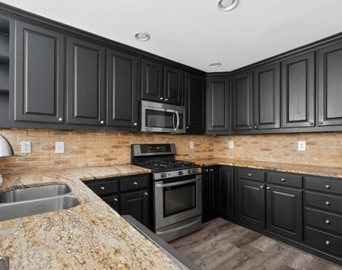 625 Harbor Bay Drive - Photo Thumbnail 4