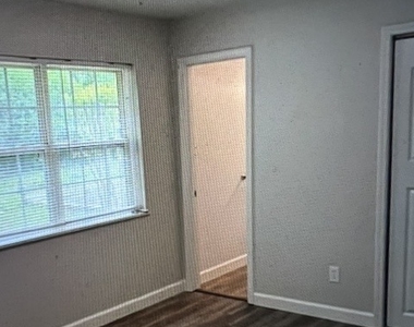 3604 Hogan Drive Nw - Photo Thumbnail 2