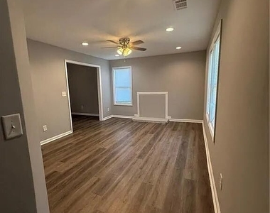6255 Creekford Lane - Photo Thumbnail 1