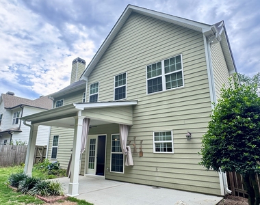 323 Evesham Avenue - Photo Thumbnail 45