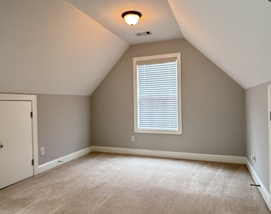 323 Evesham Avenue - Photo Thumbnail 22