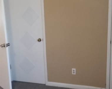 7620 Tara Road - Photo Thumbnail 7