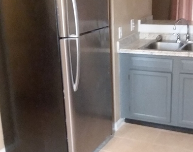 7620 Tara Road - Photo Thumbnail 2