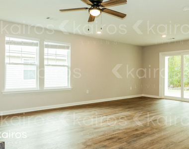 126 Cottage Grove Road - Photo Thumbnail 4