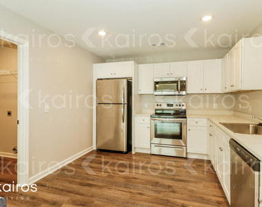 126 Cottage Grove Road - Photo Thumbnail 8