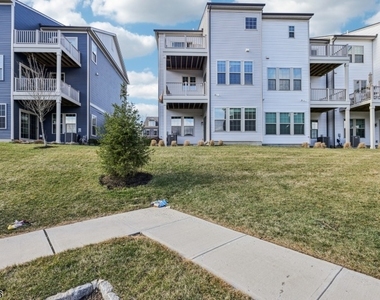 21 Dahlia Dr - Photo Thumbnail 1