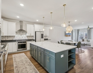 21 Dahlia Dr - Photo Thumbnail 5