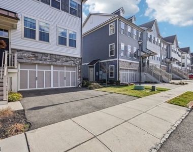 21 Dahlia Dr - Photo Thumbnail 43