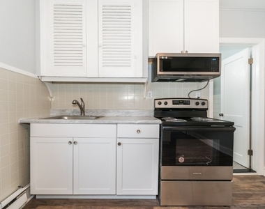104 Ridgedale Ave - Photo Thumbnail 3