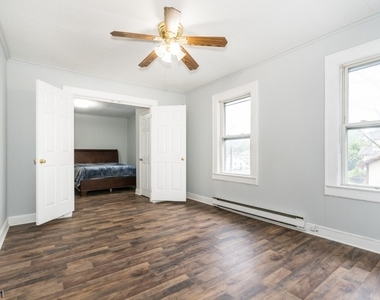 104 Ridgedale Ave - Photo Thumbnail 7
