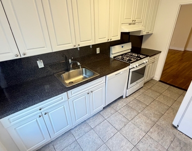 79-25 150th Street - Photo Thumbnail 10