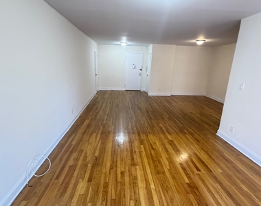 79-25 150th Street - Photo Thumbnail 5