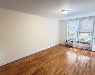 79-25 150th Street - Photo Thumbnail 13