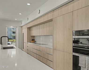 500 8th Avenue - Photo Thumbnail 15