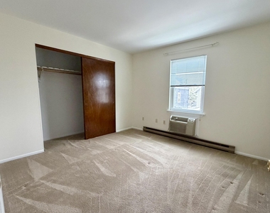 65 Whitefield Avenue - Photo Thumbnail 10