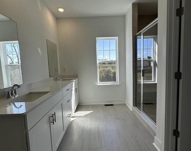 2708 Journey Avenue - Photo Thumbnail 11