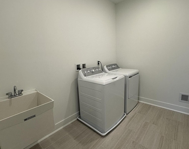 2708 Journey Avenue - Photo Thumbnail 16