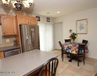 26 Newark Avenue - Photo Thumbnail 4