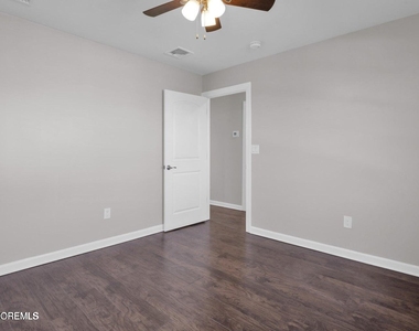 401 Spruce Street - Photo Thumbnail 11