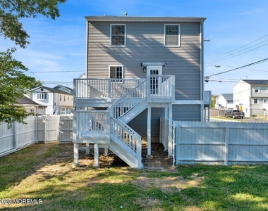 401 Spruce Street - Photo Thumbnail 22