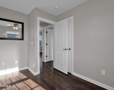 401 Spruce Street - Photo Thumbnail 15
