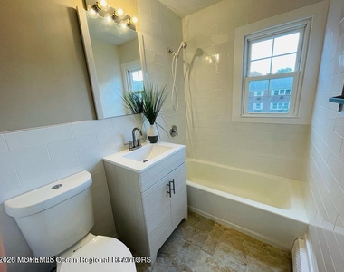 68 Stonehurst Boulevard - Photo Thumbnail 3