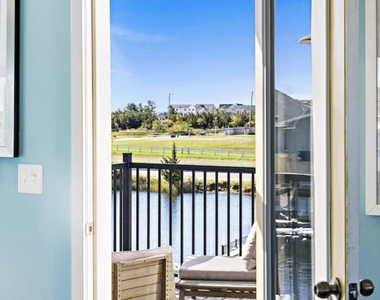 110 N Ensign Drive - Photo Thumbnail 12